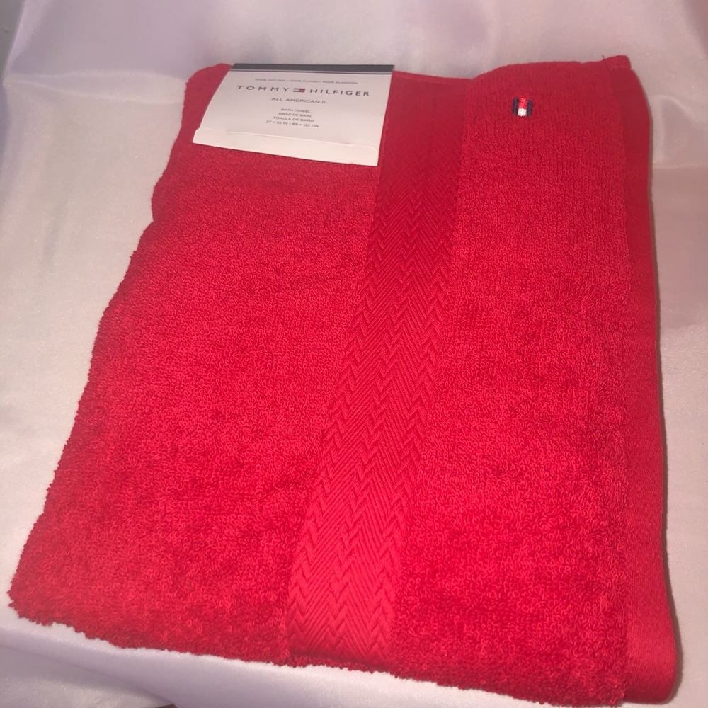Tommy Hilfiger Bath Towel